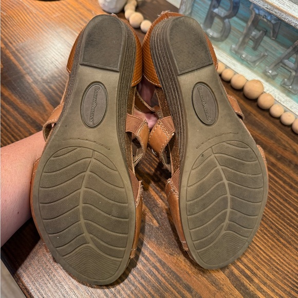 Earth Origins Brown Leather Cutout Wedge Sandals 8.5 Ankle strap zipper back - Picture 7 of 7